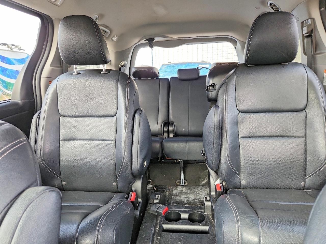 Vehicle/111040_10.jpg