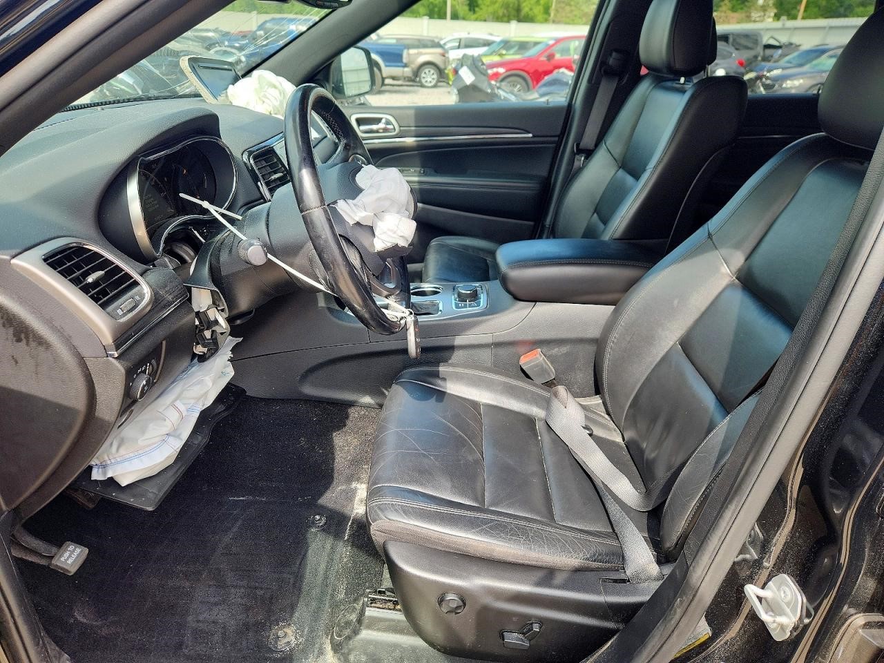 Vehicle/111047_07.jpg