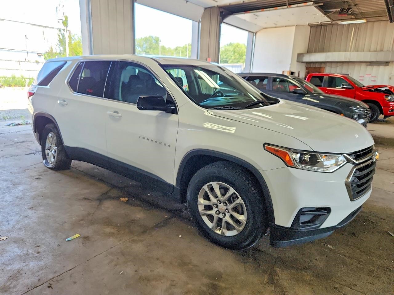 Vehicle/111094_04.jpg