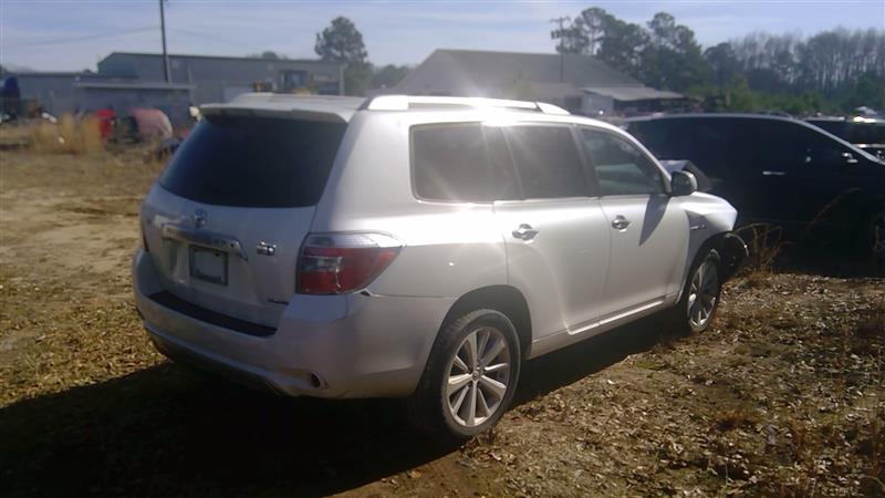 https://f005.backblazeb2.com/file/img-partshotlines-com/Inventory/MS102/Vehicle/6100_03.jpg