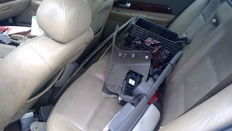 https://f005.backblazeb2.com/file/img-partshotlines-com/Inventory/MS102/Vehicle/6237_03.jpg