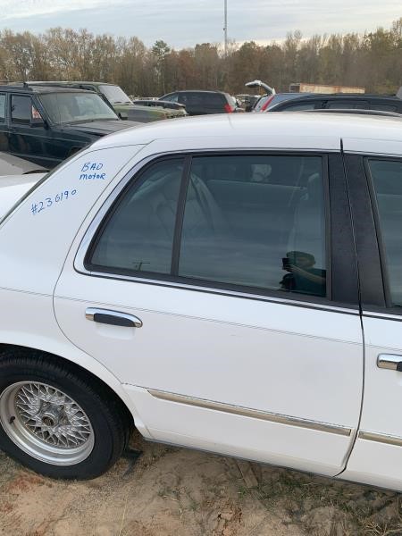 https://f005.backblazeb2.com/file/img-partshotlines-com/Inventory/MS102/Vehicle/6349_10.jpg
