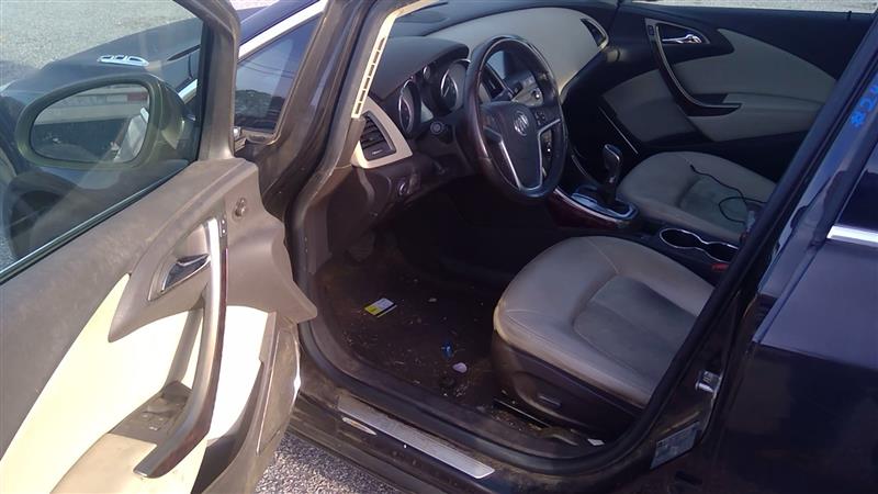https://f005.backblazeb2.com/file/img-partshotlines-com/Inventory/MS102/Vehicle/6402_08.jpg