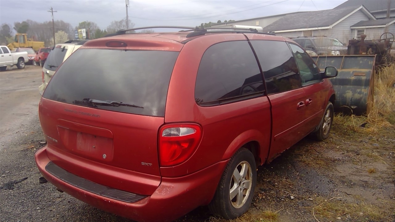 https://f005.backblazeb2.com/file/img-partshotlines-com/Inventory/MS102/Vehicle/6743_03.jpg