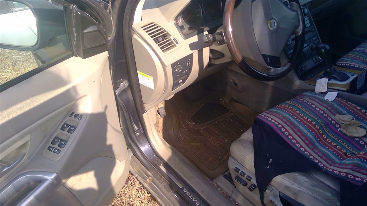 https://f005.backblazeb2.com/file/img-partshotlines-com/Inventory/MS102/Vehicle/6772_05.jpg