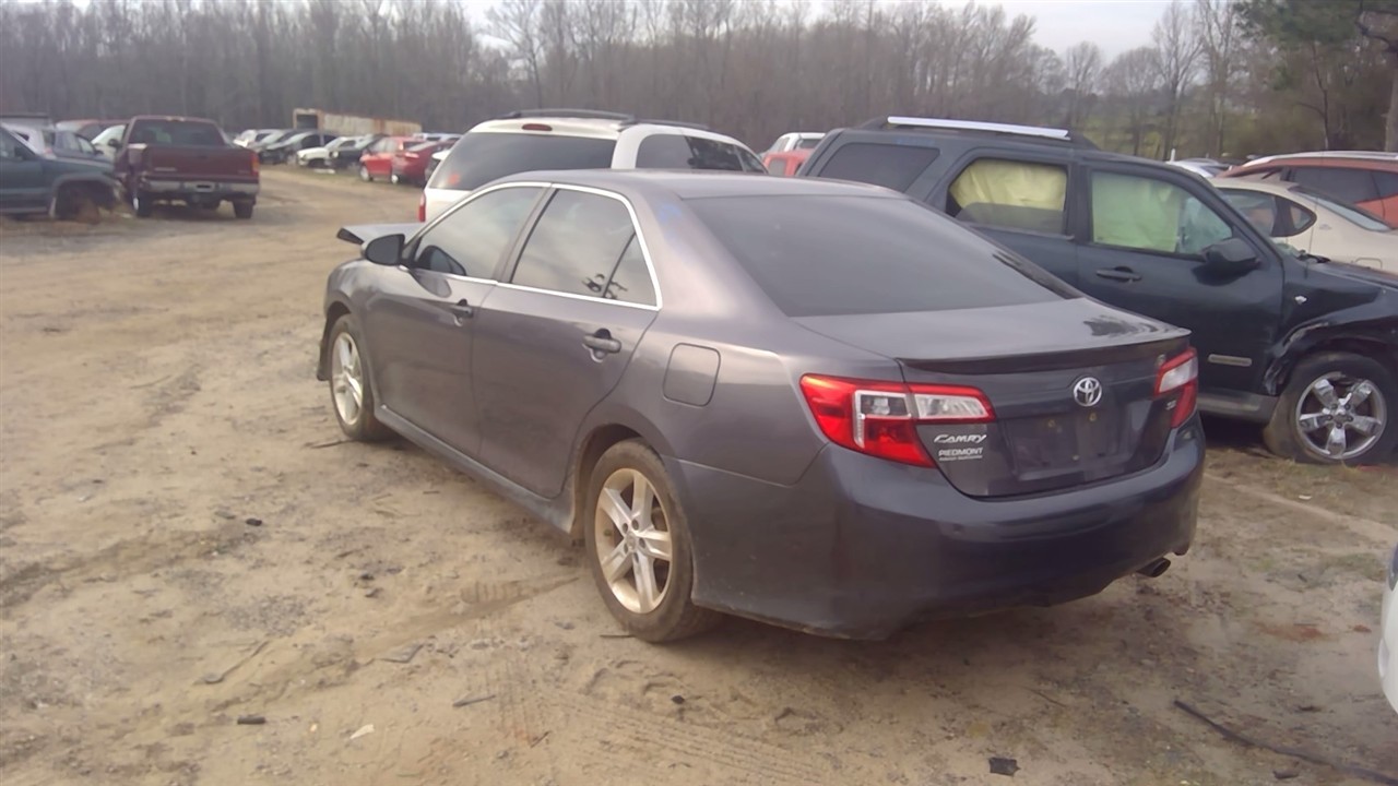 https://f005.backblazeb2.com/file/img-partshotlines-com/Inventory/MS102/Vehicle/6787_04.jpg