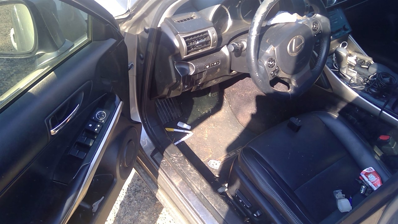 https://f005.backblazeb2.com/file/img-partshotlines-com/Inventory/MS102/Vehicle/6801_06.jpg