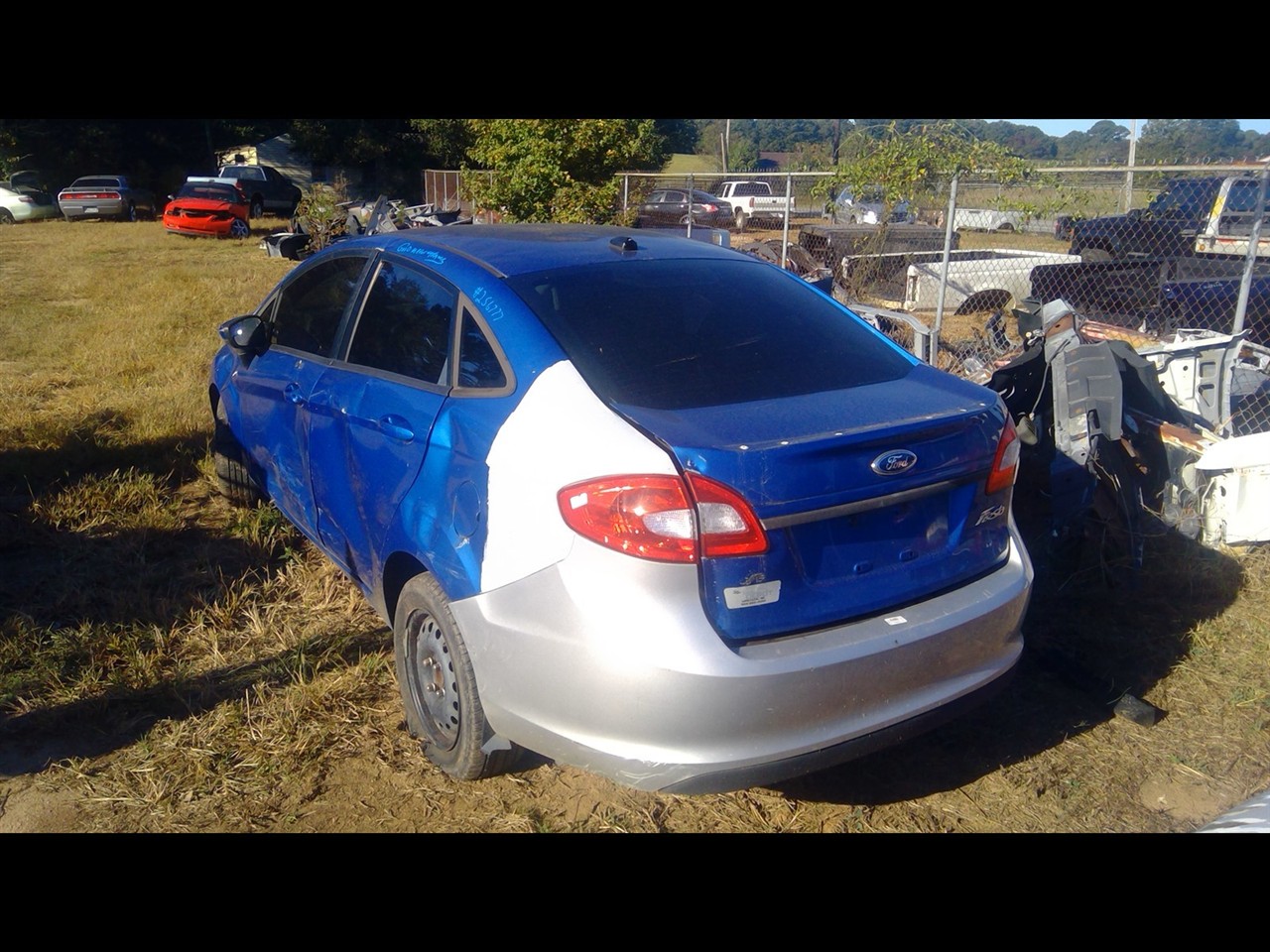 https://f005.backblazeb2.com/file/img-partshotlines-com/Inventory/MS102/Vehicle/6943_04.jpg