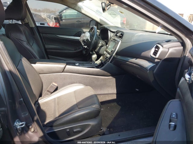 https://f005.backblazeb2.com/file/img-partshotlines-com/Inventory/MS102/Vehicle/7071_05.jpg