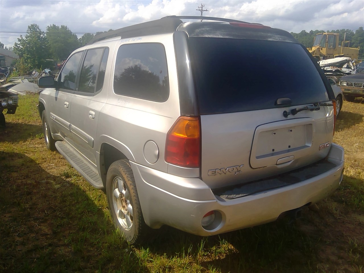 https://f005.backblazeb2.com/file/img-partshotlines-com/Inventory/MS102/Vehicle/7196_05.jpg