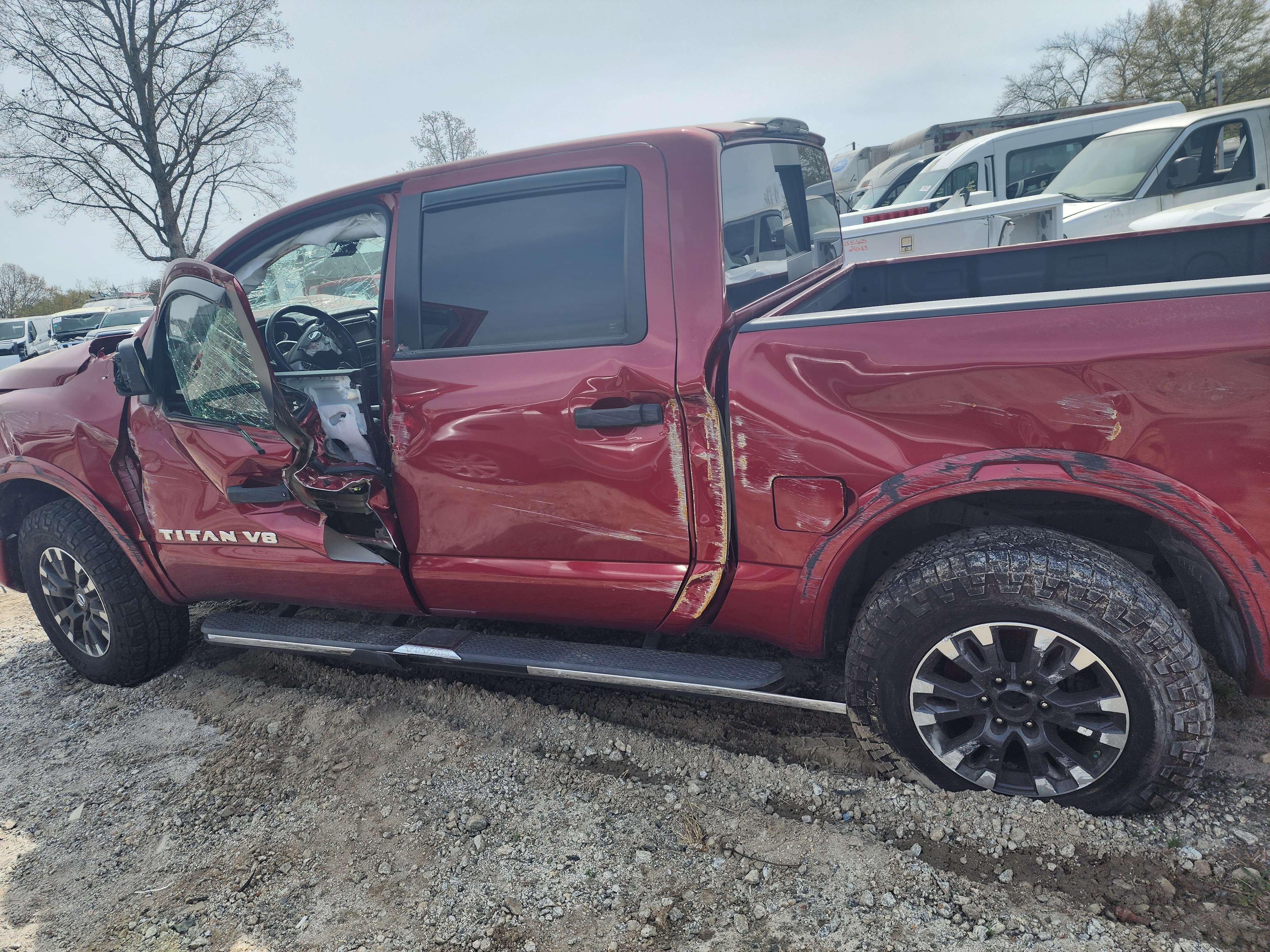 https://f005.backblazeb2.com/file/img-partshotlines-com/Inventory/MS103/2024/24D094/CF7293F8857C4F528E498F139FDB9C92007.jpg