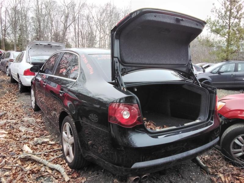 https://f005.backblazeb2.com/file/img-partshotlines-com/Inventory/MS172/Vehicle/18810_07.jpg