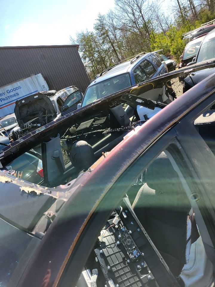 https://f005.backblazeb2.com/file/img-partshotlines-com/Inventory/MS172/Vehicle/18881_11.jpg