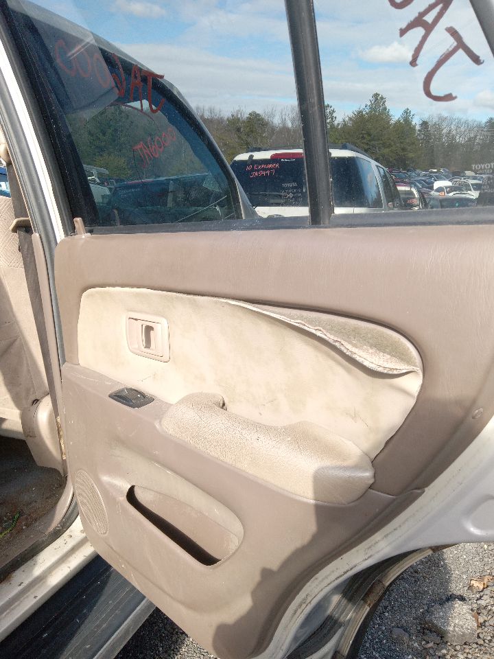https://f005.backblazeb2.com/file/img-partshotlines-com/Inventory/MS172/Vehicle/19046_06.jpg