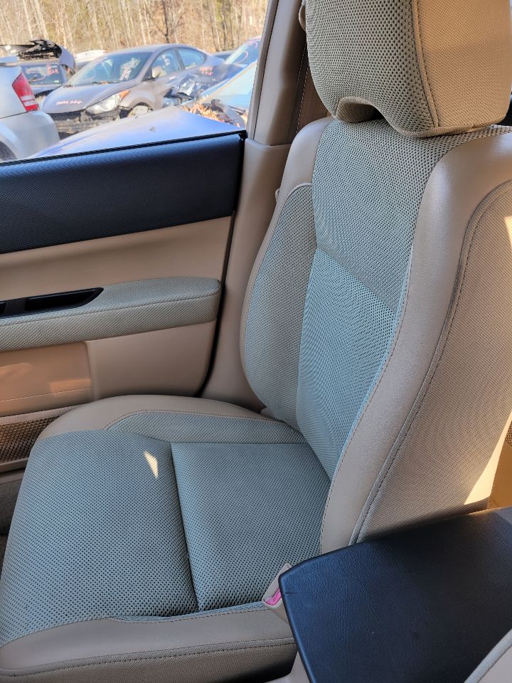 https://f005.backblazeb2.com/file/img-partshotlines-com/Inventory/MS172/Vehicle/19198_11.jpg