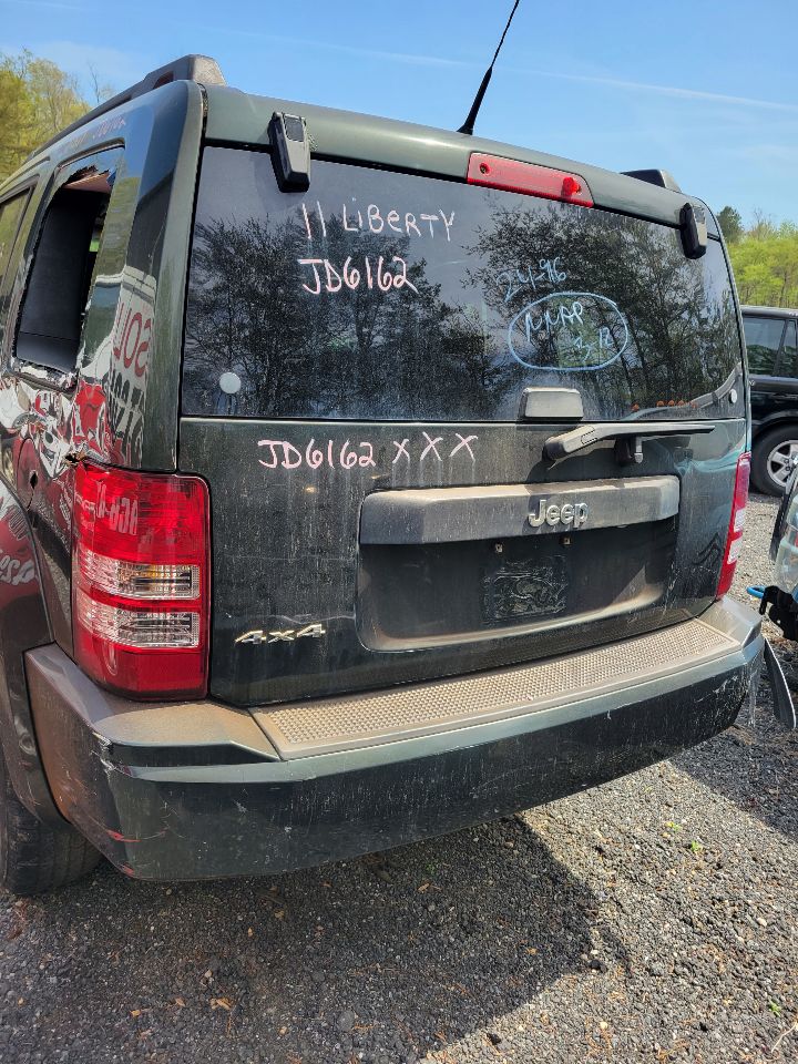 https://f005.backblazeb2.com/file/img-partshotlines-com/Inventory/MS172/Vehicle/19209_06.jpg