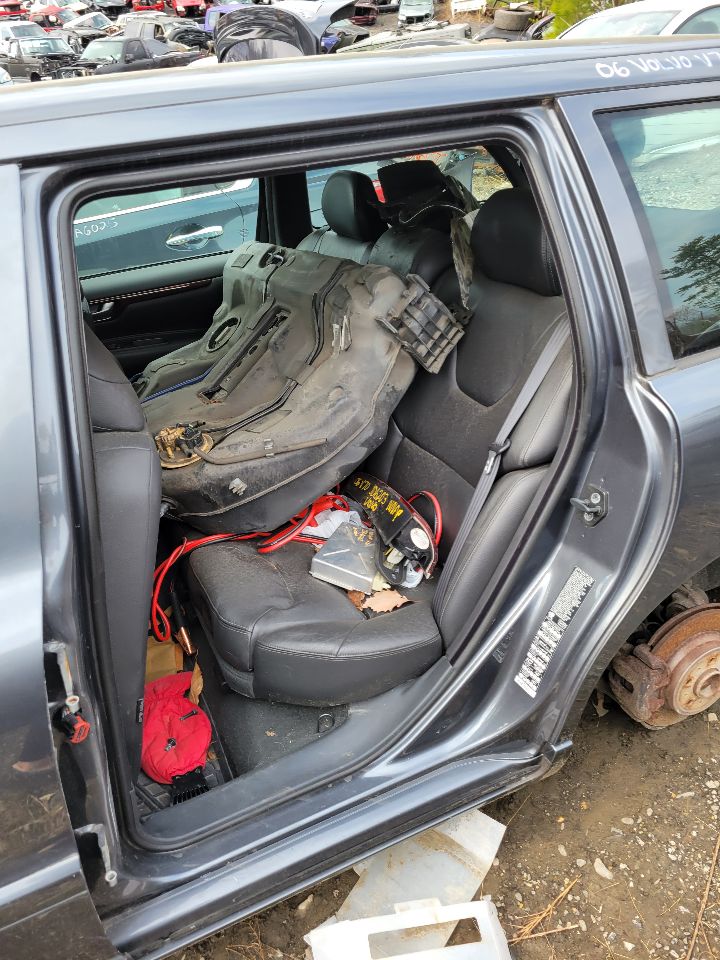 https://f005.backblazeb2.com/file/img-partshotlines-com/Inventory/MS172/Vehicle/19250_09.jpg