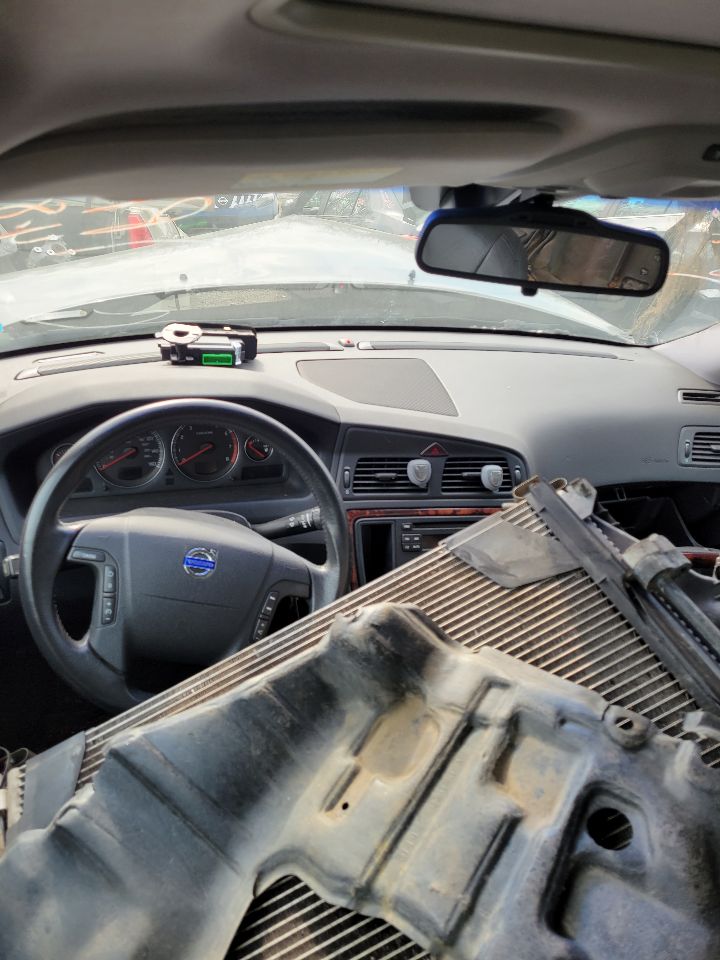 https://f005.backblazeb2.com/file/img-partshotlines-com/Inventory/MS172/Vehicle/19250_11.jpg