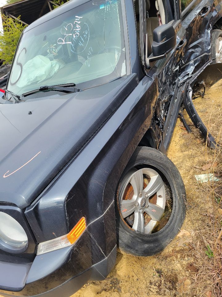 https://f005.backblazeb2.com/file/img-partshotlines-com/Inventory/MS172/Vehicle/19268_03.jpg