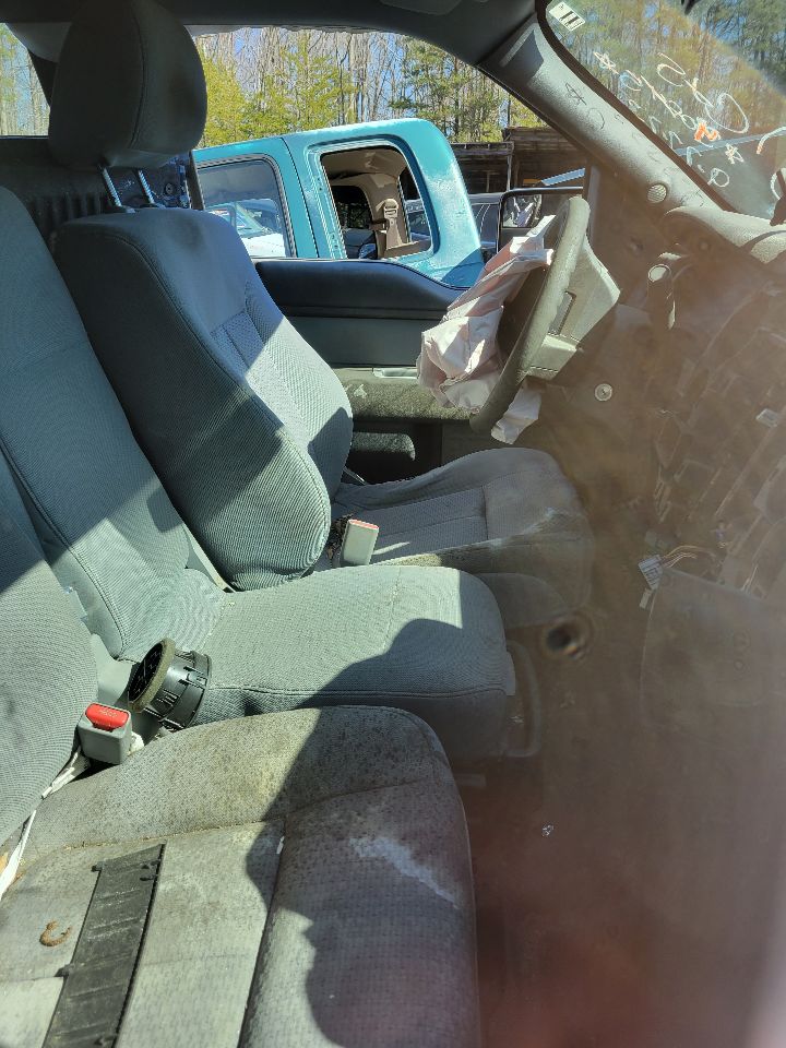 https://f005.backblazeb2.com/file/img-partshotlines-com/Inventory/MS172/Vehicle/19298_10.jpg