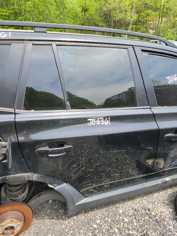 https://f005.backblazeb2.com/file/img-partshotlines-com/Inventory/MS172/Vehicle/19410_08.jpg