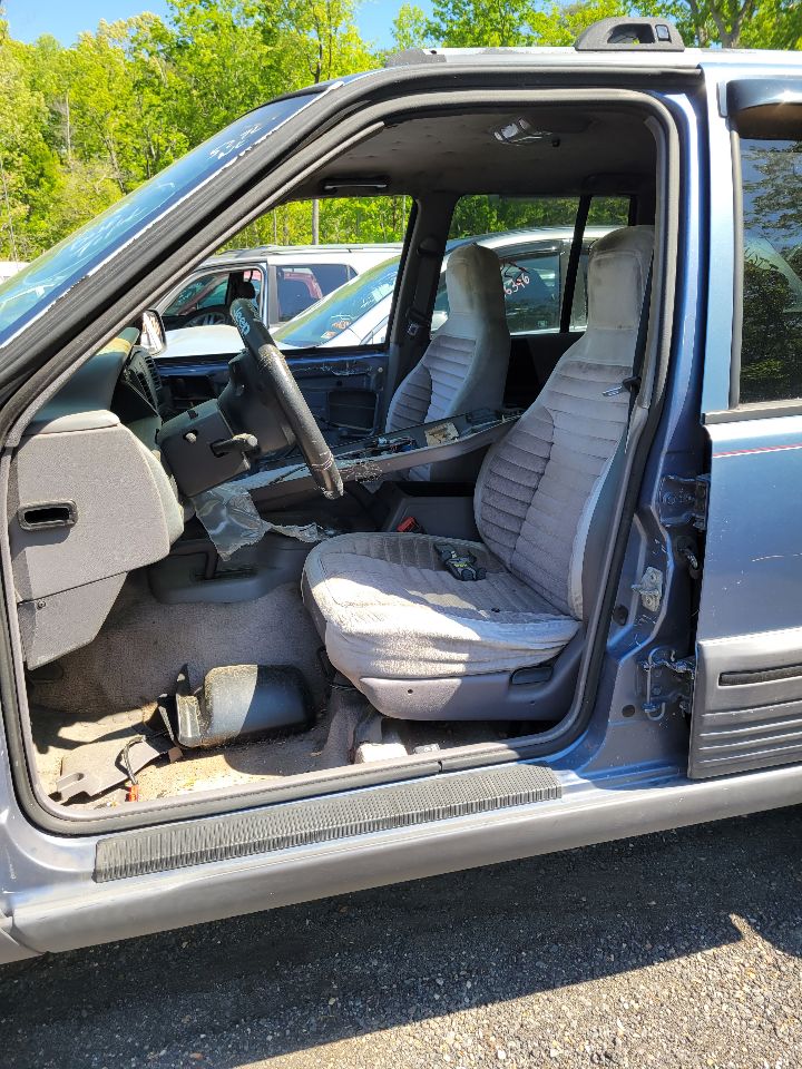 https://f005.backblazeb2.com/file/img-partshotlines-com/Inventory/MS172/Vehicle/19519_08.jpg