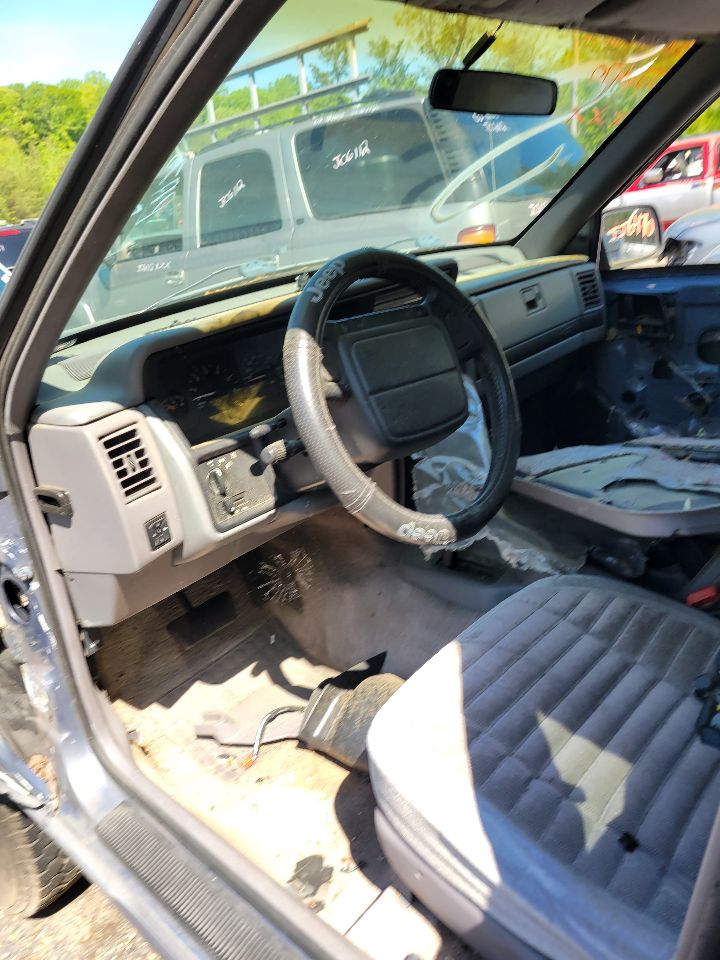 https://f005.backblazeb2.com/file/img-partshotlines-com/Inventory/MS172/Vehicle/19519_09.jpg