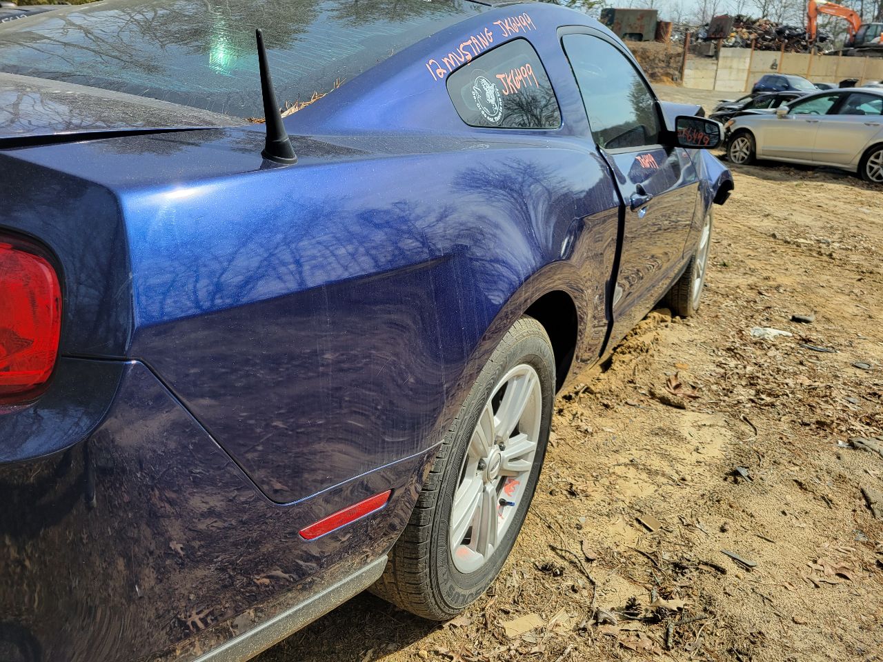 https://f005.backblazeb2.com/file/img-partshotlines-com/Inventory/MS172/Vehicle/19548_07.jpg