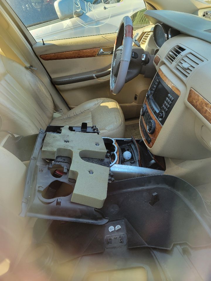https://f005.backblazeb2.com/file/img-partshotlines-com/Inventory/MS172/Vehicle/19558_10.jpg