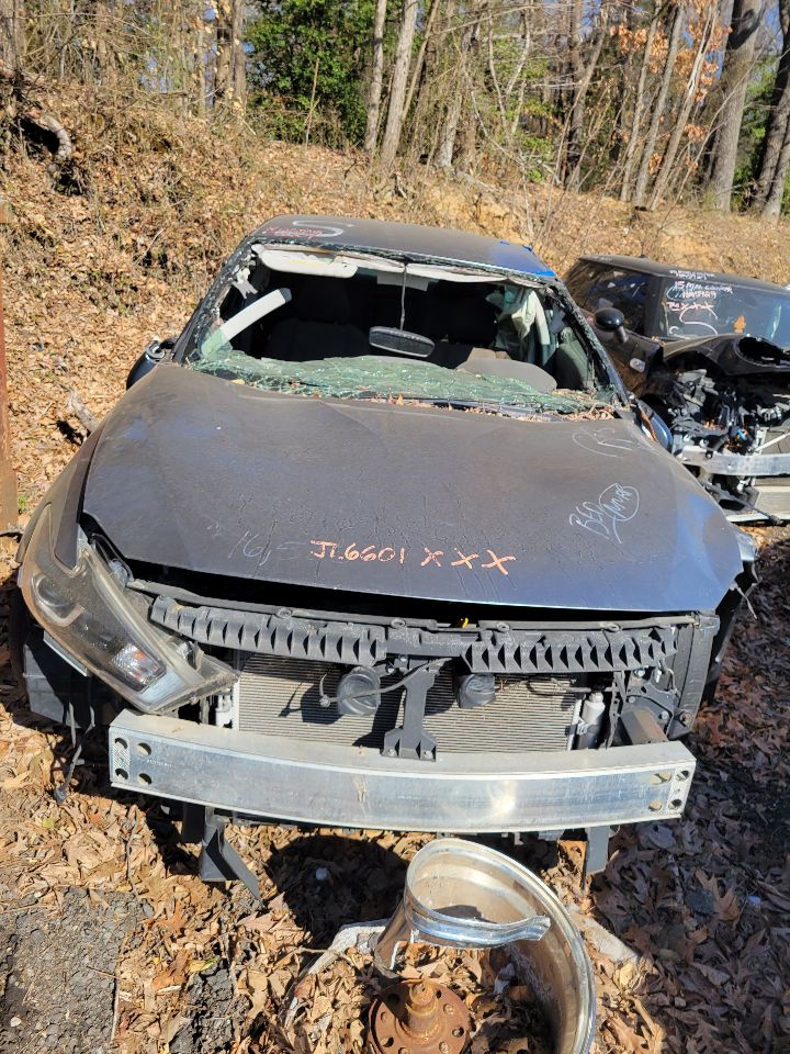 https://f005.backblazeb2.com/file/img-partshotlines-com/Inventory/MS172/Vehicle/19651_04.jpg