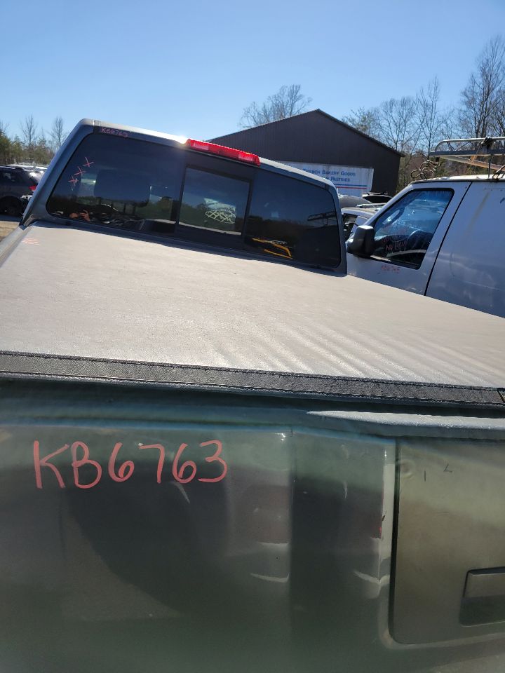 https://f005.backblazeb2.com/file/img-partshotlines-com/Inventory/MS172/Vehicle/19813_08.jpg