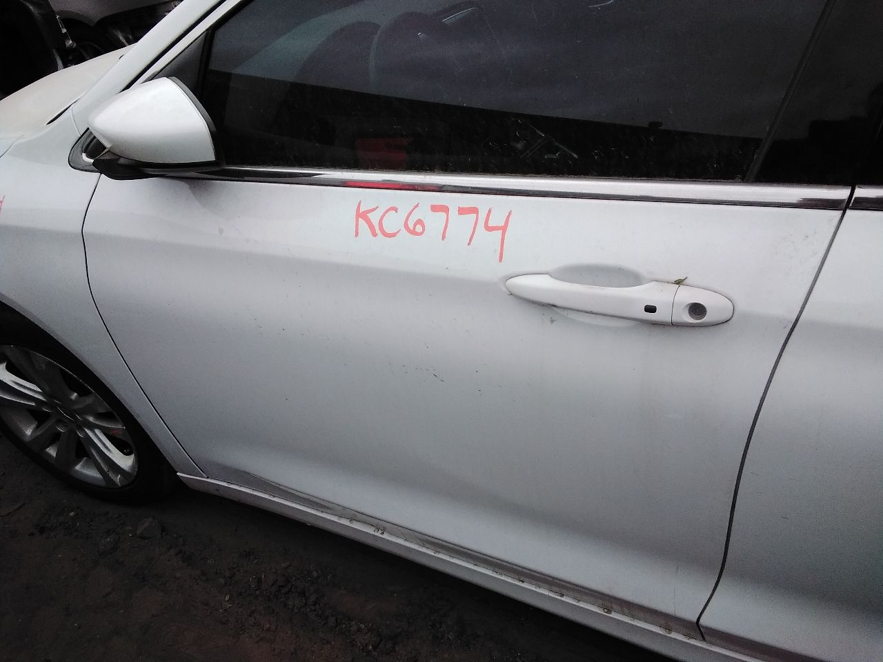 https://f005.backblazeb2.com/file/img-partshotlines-com/Inventory/MS172/Vehicle/19824_11.jpg