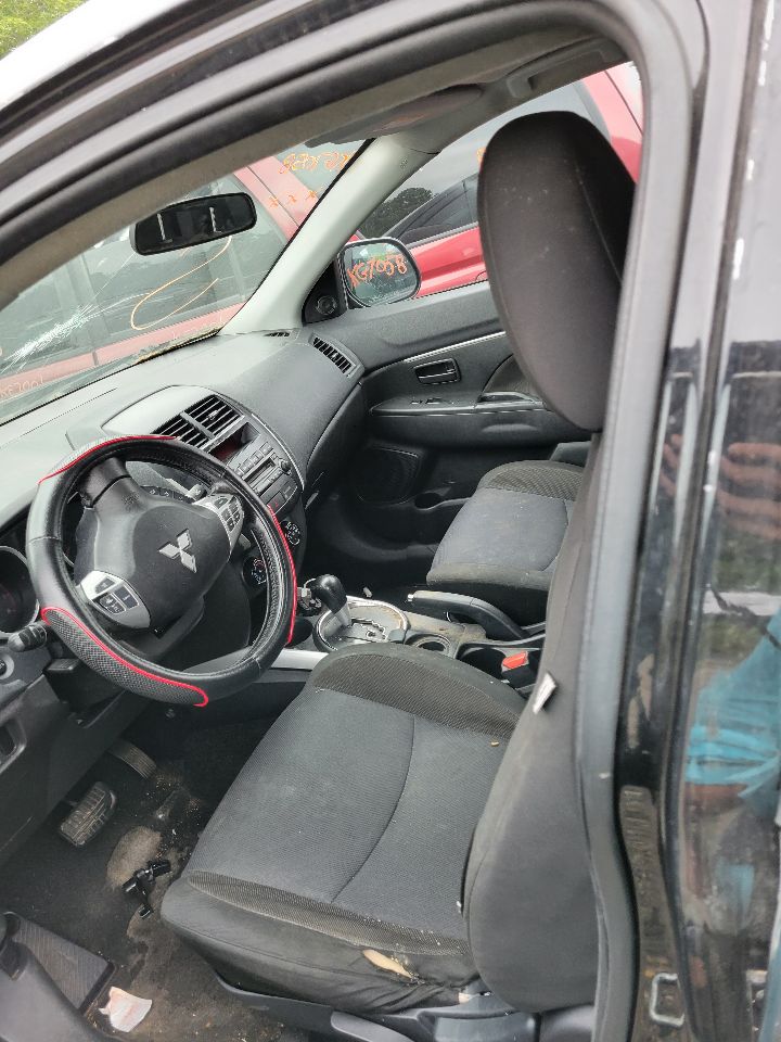 https://f005.backblazeb2.com/file/img-partshotlines-com/Inventory/MS172/Vehicle/20111_06.jpg