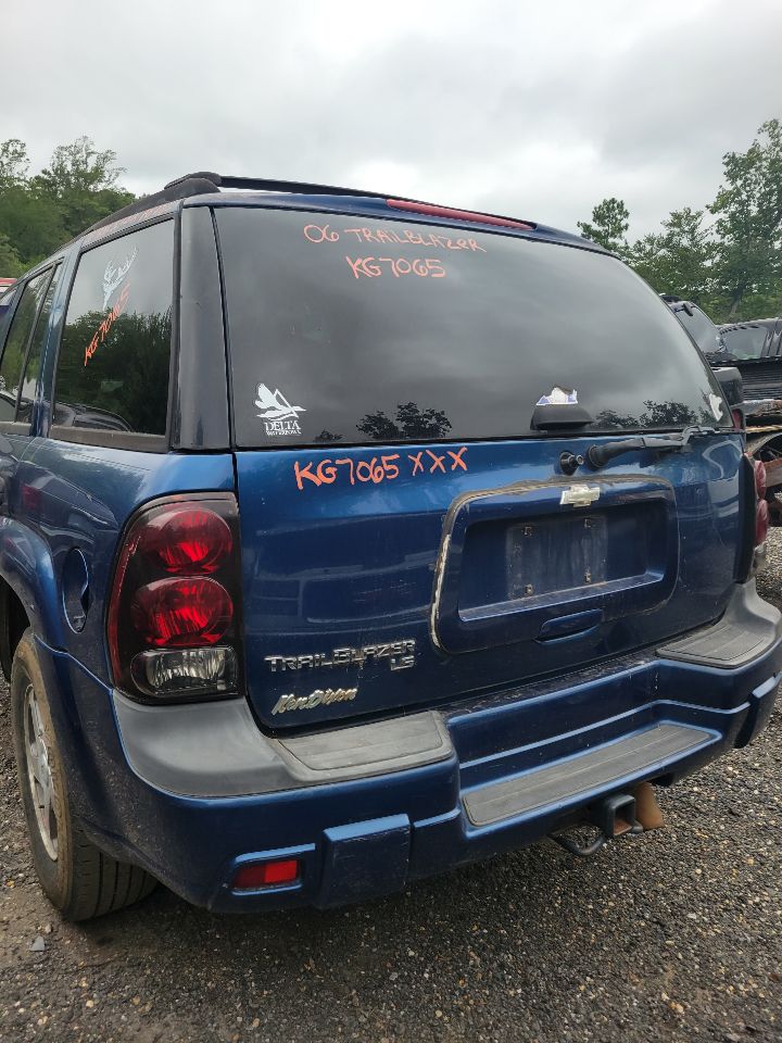 https://f005.backblazeb2.com/file/img-partshotlines-com/Inventory/MS172/Vehicle/20118_11.jpg
