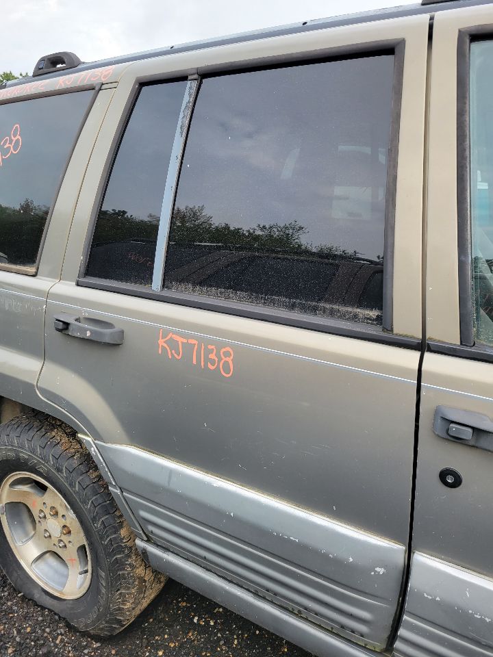https://f005.backblazeb2.com/file/img-partshotlines-com/Inventory/MS172/Vehicle/20191_04.jpg