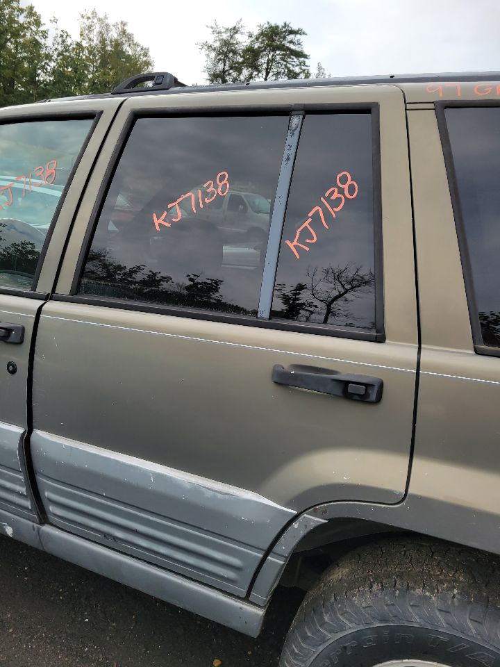 https://f005.backblazeb2.com/file/img-partshotlines-com/Inventory/MS172/Vehicle/20191_08.jpg