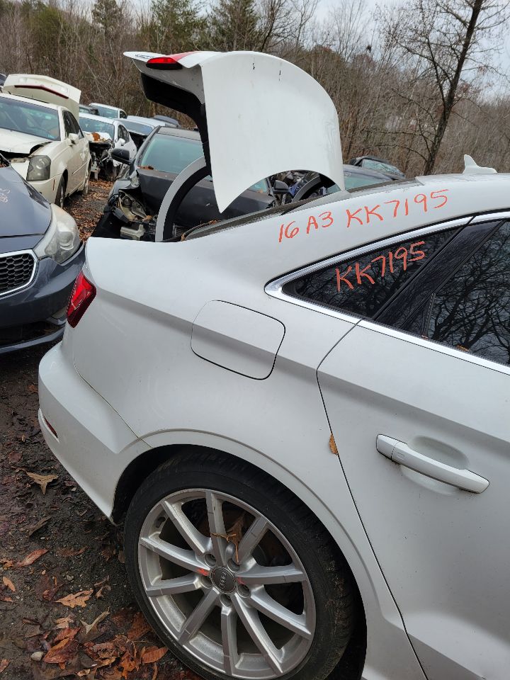 https://f005.backblazeb2.com/file/img-partshotlines-com/Inventory/MS172/Vehicle/20251_06.jpg