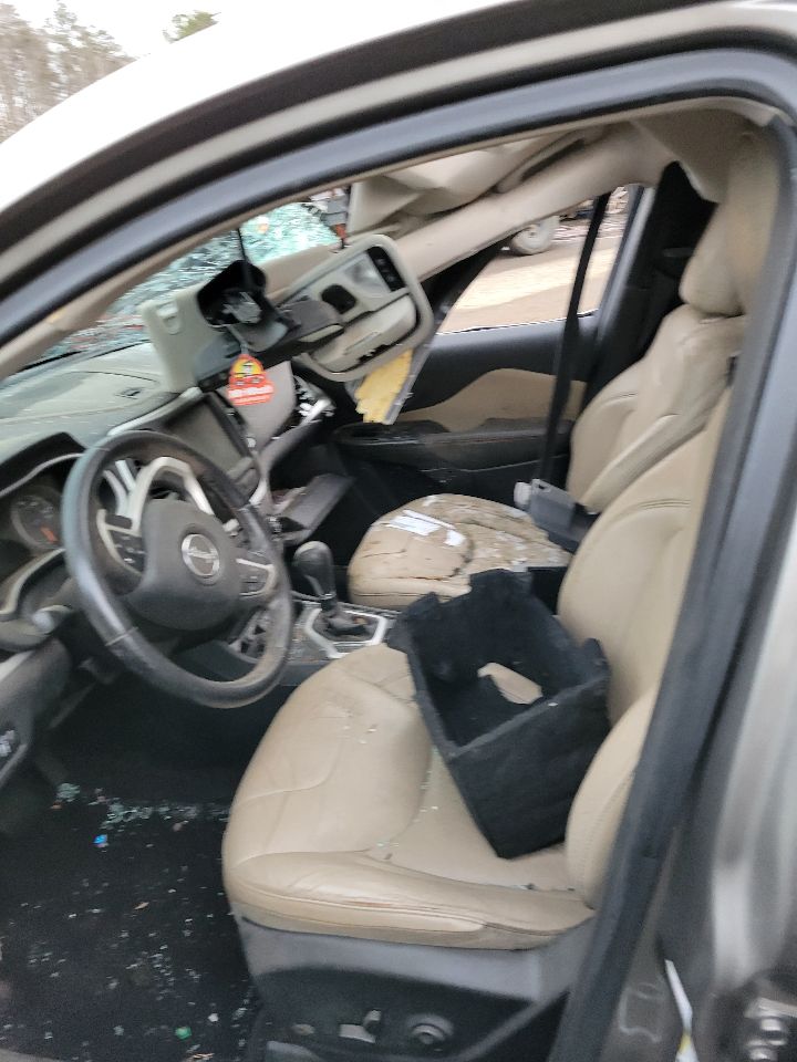 https://f005.backblazeb2.com/file/img-partshotlines-com/Inventory/MS172/Vehicle/20260_11.jpg