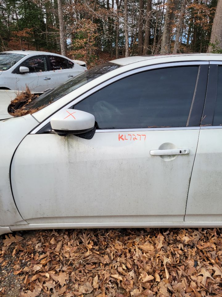 https://f005.backblazeb2.com/file/img-partshotlines-com/Inventory/MS172/Vehicle/20334_03.jpg