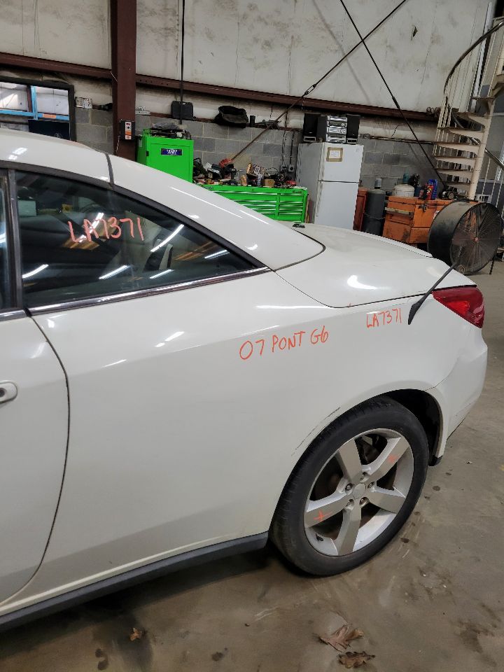 https://f005.backblazeb2.com/file/img-partshotlines-com/Inventory/MS172/Vehicle/20429_05.jpg