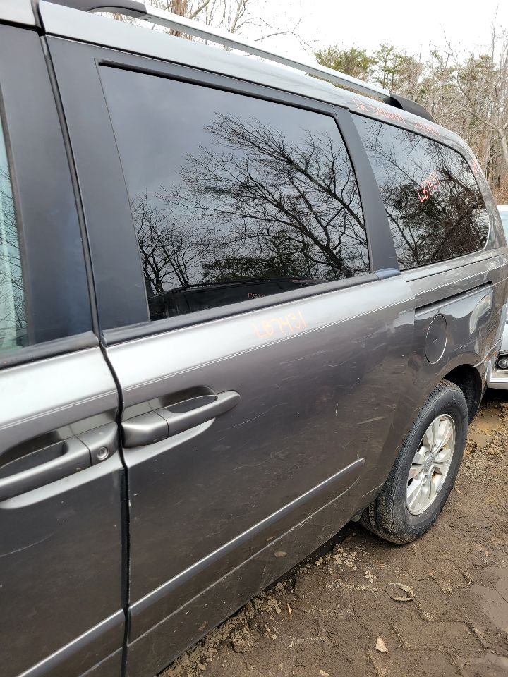 https://f005.backblazeb2.com/file/img-partshotlines-com/Inventory/MS172/Vehicle/20489_04.jpg