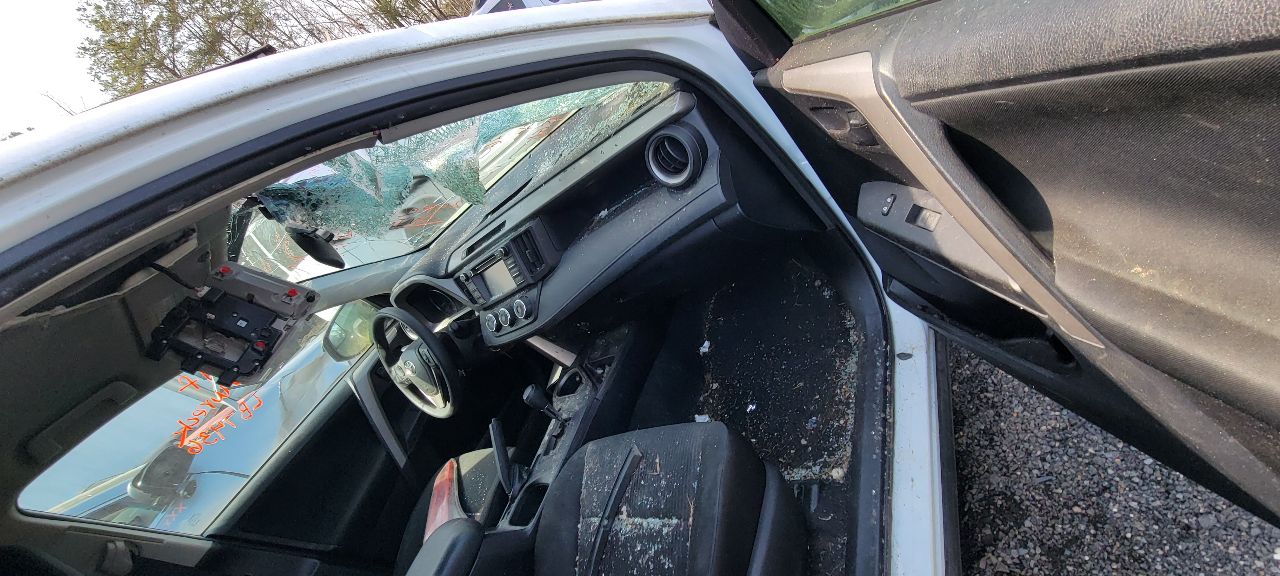 https://f005.backblazeb2.com/file/img-partshotlines-com/Inventory/MS172/Vehicle/20494_12.jpg