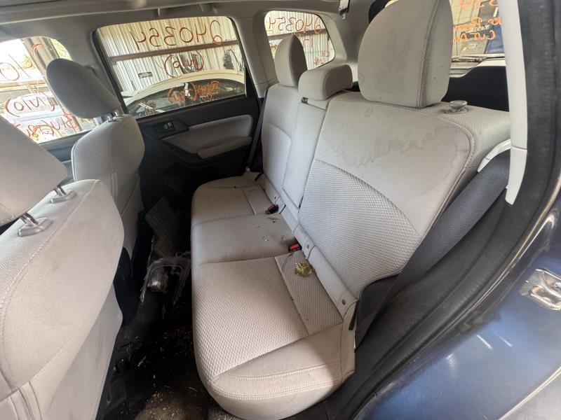 https://f005.backblazeb2.com/file/img-partshotlines-com/Inventory/MS215/Vehicle/13788_08.jpg