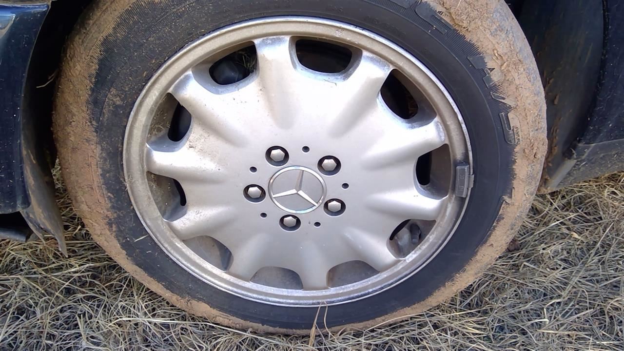 https://f005.backblazeb2.com/file/img-partshotlines-com/Inventory/MS293/Vehicle/13373_09.jpg