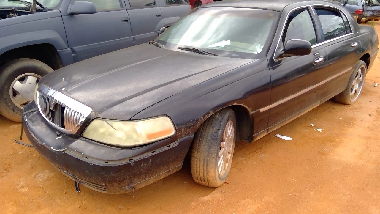 https://f005.backblazeb2.com/file/img-partshotlines-com/Inventory/MS293/Vehicle/15437_01.jpg