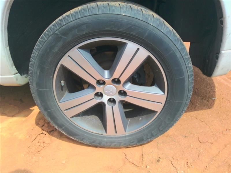 https://f005.backblazeb2.com/file/img-partshotlines-com/Inventory/MS293/Vehicle/7442_10.jpg