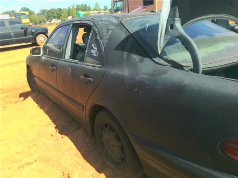 https://f005.backblazeb2.com/file/img-partshotlines-com/Inventory/MS293/Vehicle/8411_07.jpg
