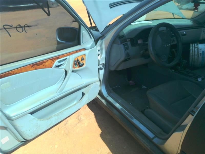 https://f005.backblazeb2.com/file/img-partshotlines-com/Inventory/MS293/Vehicle/8411_10.jpg
