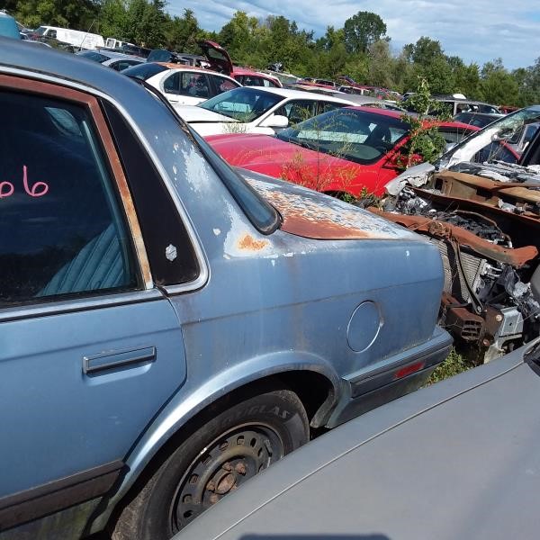 https://f005.backblazeb2.com/file/img-partshotlines-com/Inventory/MS78/Vehicle/5986_13.jpg