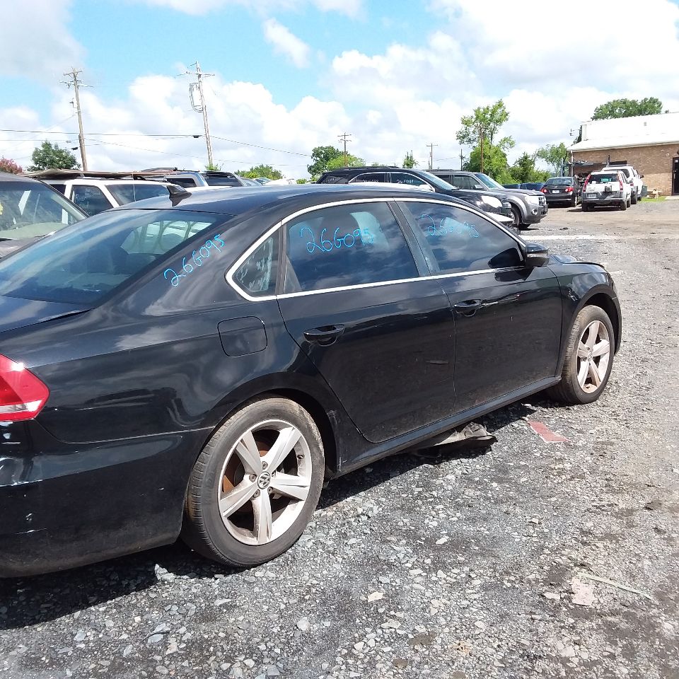 https://f005.backblazeb2.com/file/img-partshotlines-com/Inventory/MS78/Vehicle/6545_04.jpg